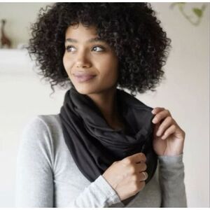Beyond Yoga Black Infinity Scarf